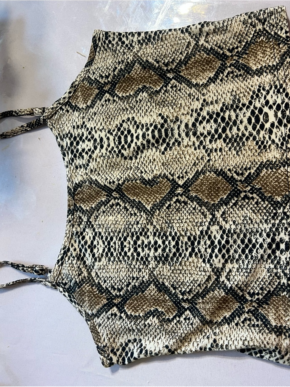 Snake-Print Reptile Habitat Cover in Brown and Black